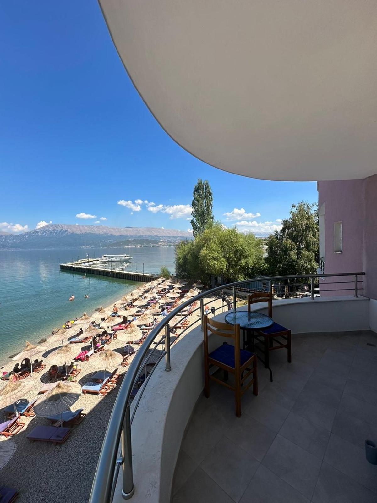 Hotel Demoli Pogradec Exterior foto