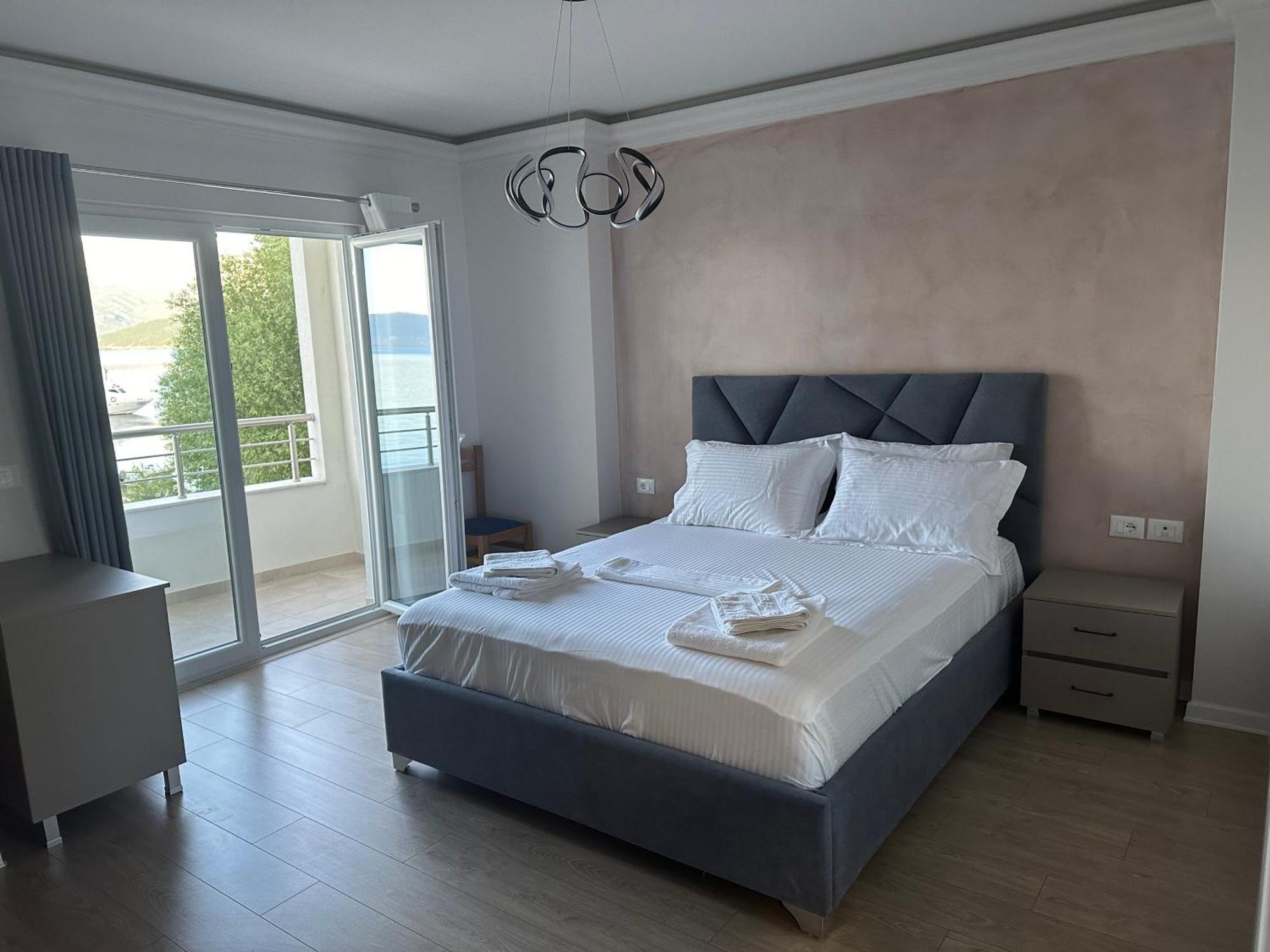 Hotel Demoli Pogradec Exterior foto