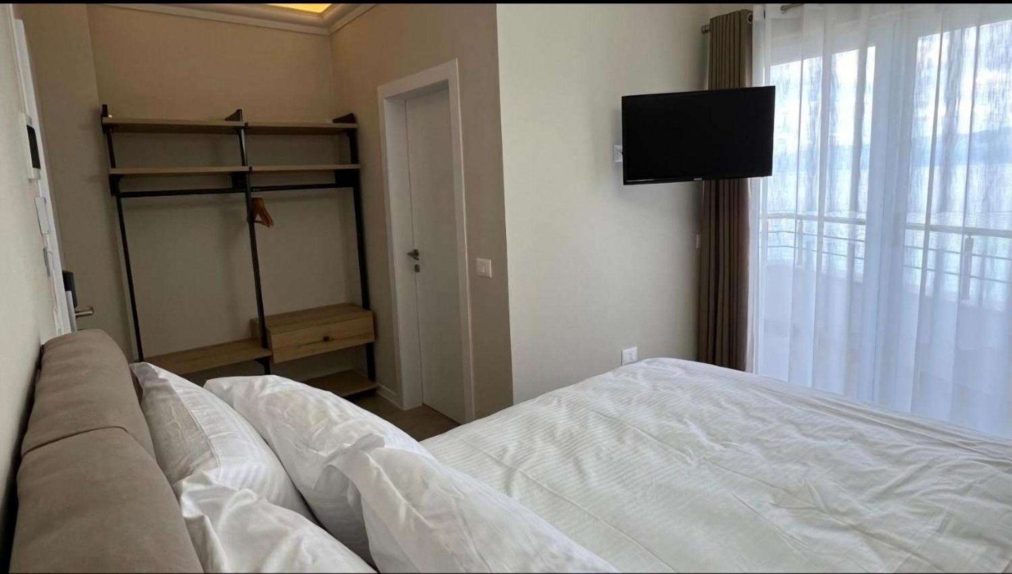 Hotel Demoli Pogradec Exterior foto